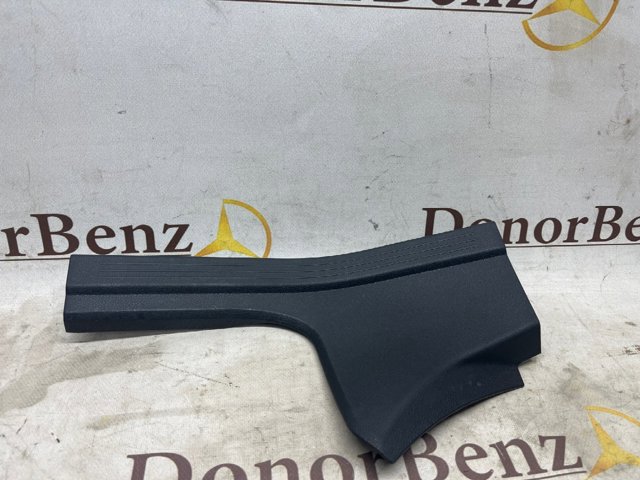 Облицовка порога внутренняя, задняя правая A2126860636 MERCEDES