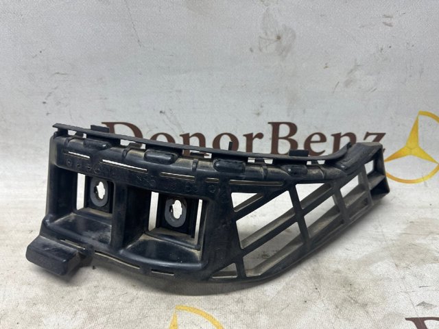 Правый кронштейн заднего бампера A2128850865 MERCEDES