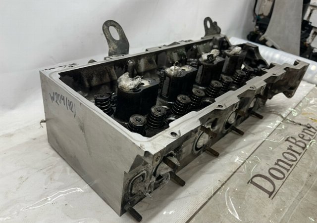 Головка цилиндров A6460100820 MERCEDES