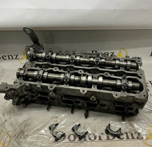 Головка двигателя Mercedes Sprinter II 4,6-t