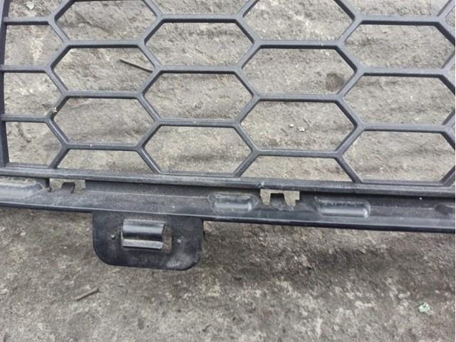 BMW 51118054012 Решетка бампера переднего нижняя в наличии Ровно