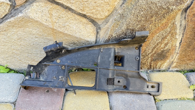 A2188851065 MERCEDES Кронштейн бампера заднего правый купить в Ровно