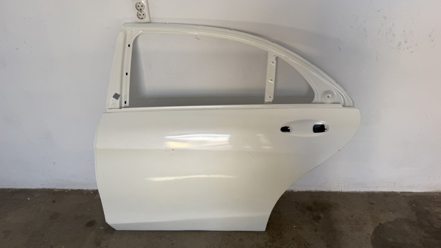 Дверь пассажирская задняя левая A2227300105 MERCEDES
