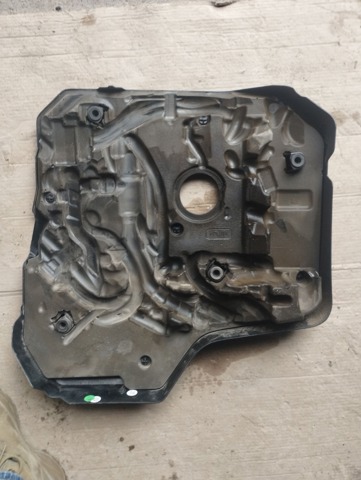 BMW 11148676203 Крышка двигателя в наличии Ирпень