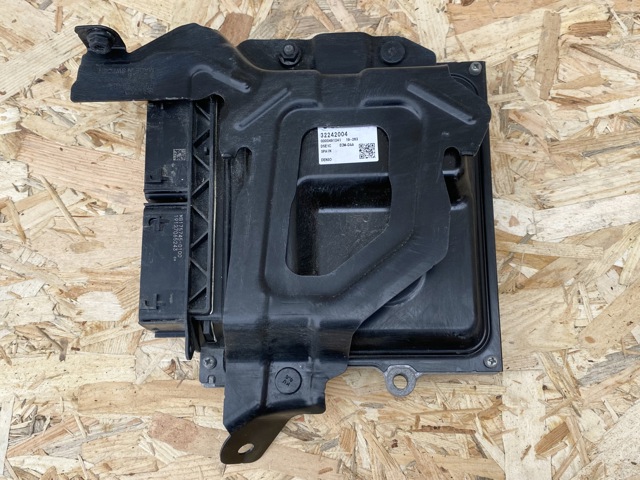 Модуль управления двигателем 32242004 VOLVO