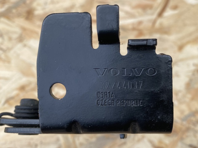 VOLVO 32244037 в наличии Хмельницкий