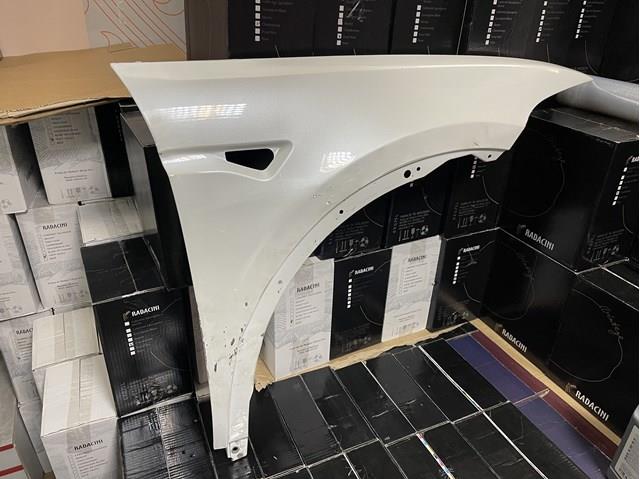 Правое крыло 106953410A TESLA