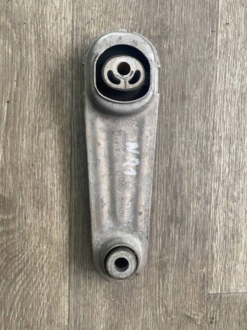 NISSAN 113605HA0A Задняя опора двигателя в наличии Житомир