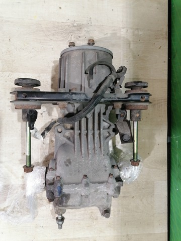 Редуктор моста заднего 383004BF0A NISSAN