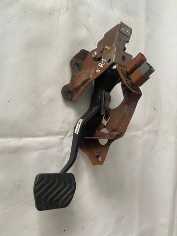 Педаль тормоза 465014BA0B NISSAN