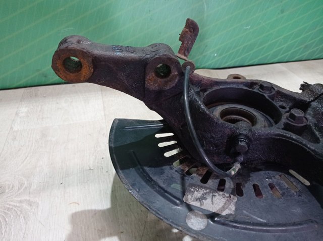 HYUNDAI 51715C5400 Цапфа (поворотный кулак) передний левый в наличии Ужгород
