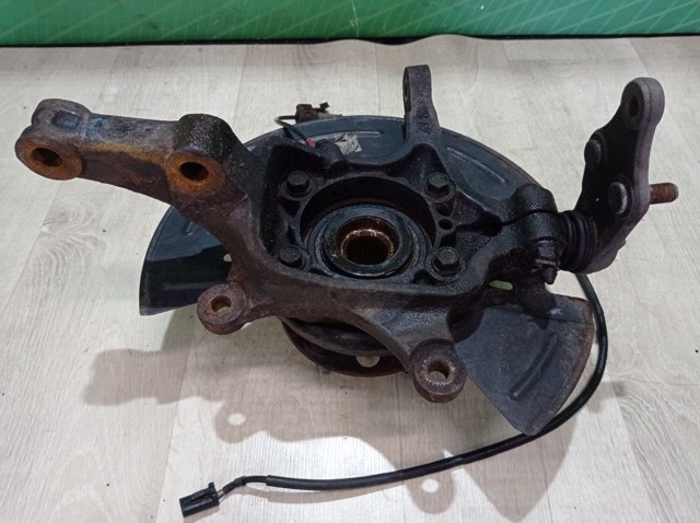 51716C5400 HYUNDAI Цапфа (поворотный кулак) передний правый купить в Ужгород