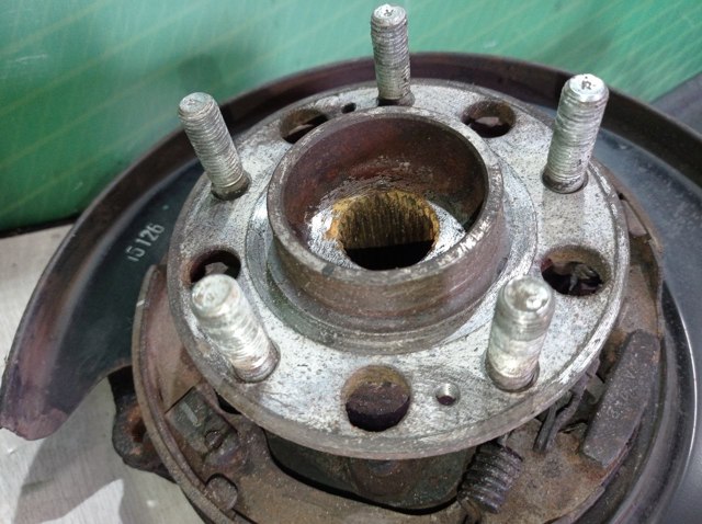 HYUNDAI 52710C5000 Цапфа задняя левая в наличии Ирпень