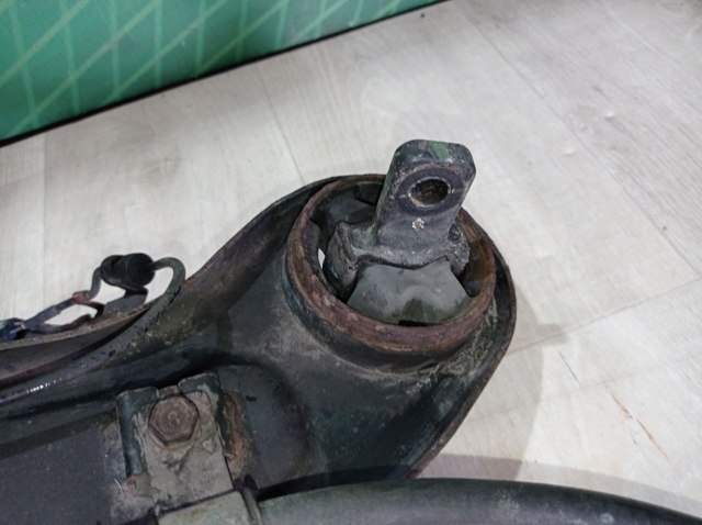 52710C5000 Цапфа задняя левая купить Чернигов