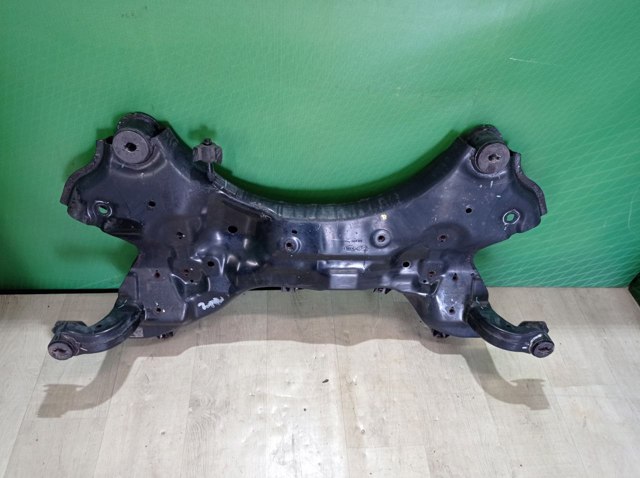 Балка передней подвески (подрамник), передняя 62405C6200 HYUNDAI
