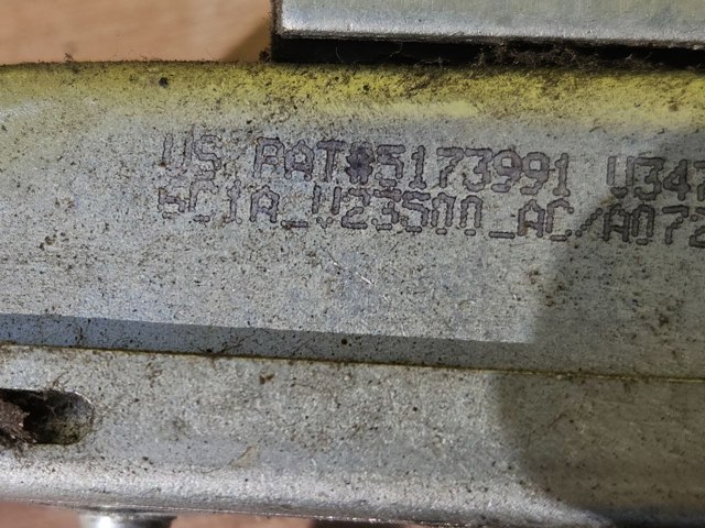 FORD 6C1AV23500AC Ограничитель открывания двери передний в наличии Николаев