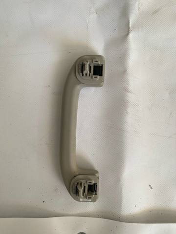 Поручни (держатели) и крючок для одежды 739403NK0A NISSAN