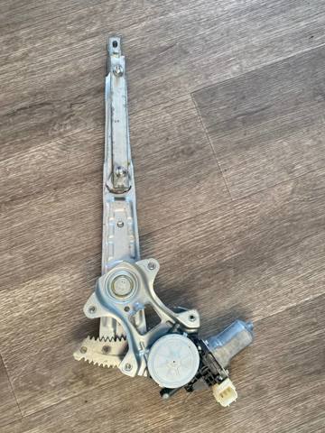 Механизм стеклоподъемника двери задней, левой 827214BA2A NISSAN
