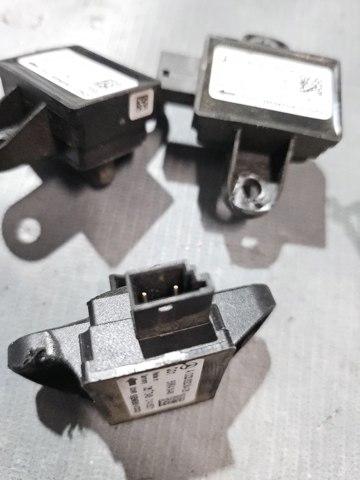 MERCEDES A0038208426 Датчик удара в наличии Тернополь