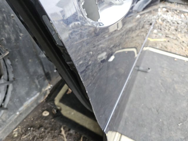 Пассажирская передняя дверь A1647201005 MERCEDES