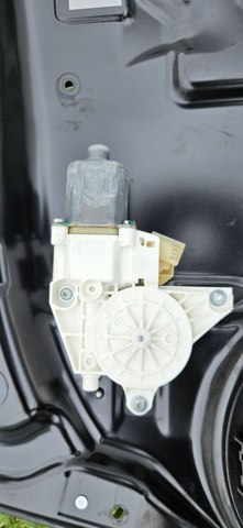 A1647600434 MERCEDES купить в Черновцы