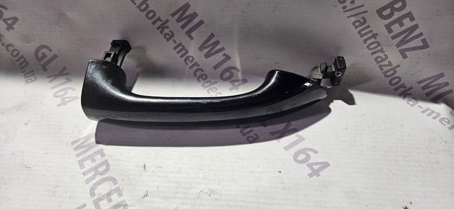 Ручка передней двери наружная, правая A1647660201 MERCEDES