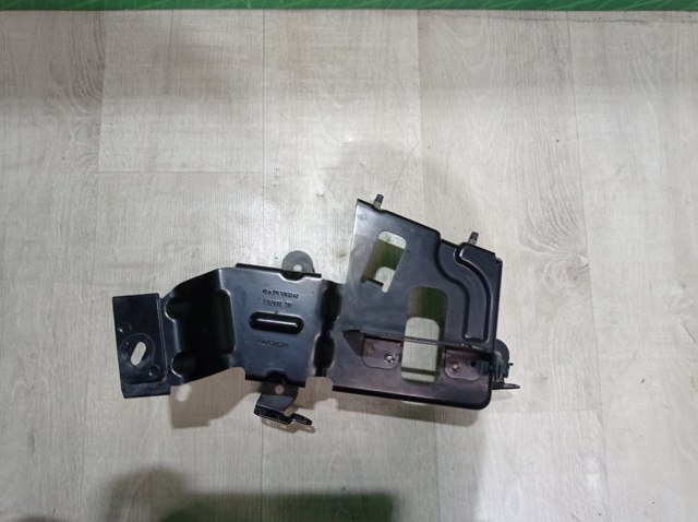 A1663200143 MERCEDES Кронштейн компрессора кондиционера купить в Сумы