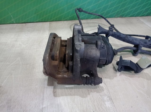 MERCEDES A1664230381 Суппорт задний левый в наличии Житомир