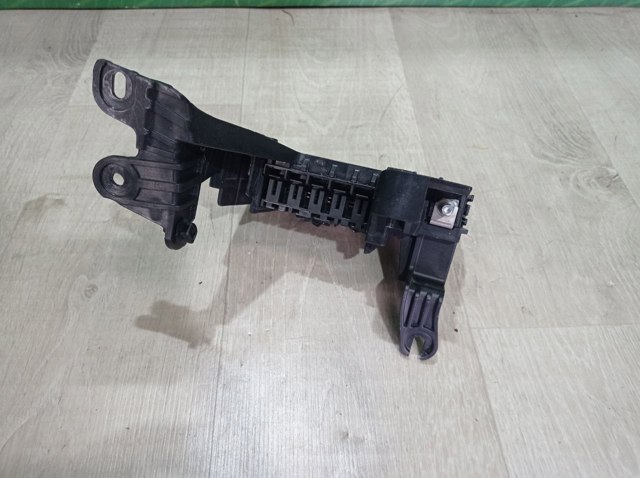 A1665402950 MERCEDES Блок предохранителей купить в Павлоград