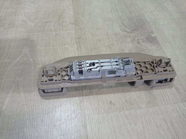 Поручни (держатели) и крючок для одежды A1668100654 MERCEDES