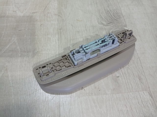 A1668100654 MERCEDES Ручка крыши салона купить в Павлоград