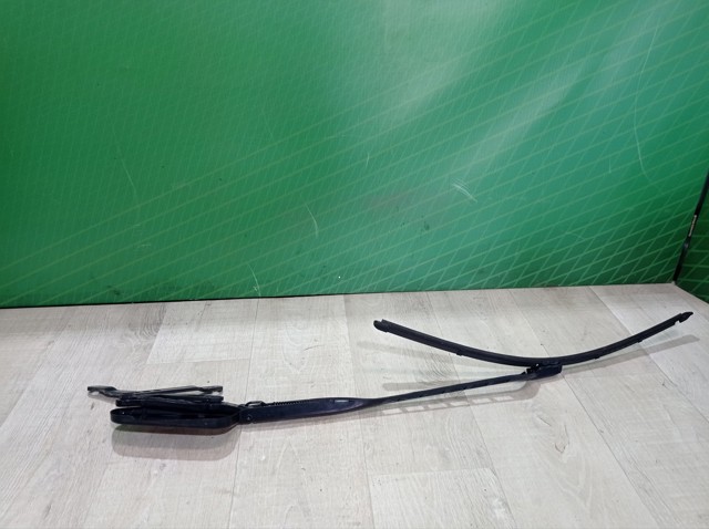 MERCEDES A1668200944 Поводок стеклоочистителя в наличии Житомир