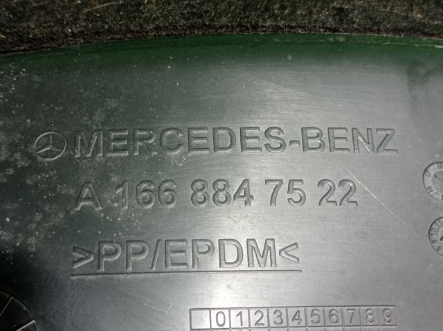 Подкрылок крыла заднего правый A1668847522 MERCEDES