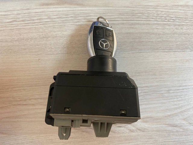 MERCEDES A1669055100 Замок зажигания в наличии Николаев