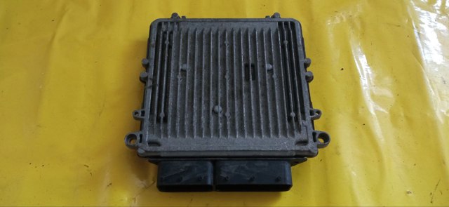 MERCEDES A6421509678 Блок управления двигателем в наличии Житомир