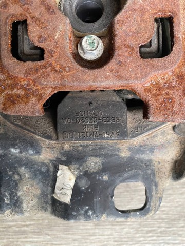 FORD AV617M121EA в наличии Каменское