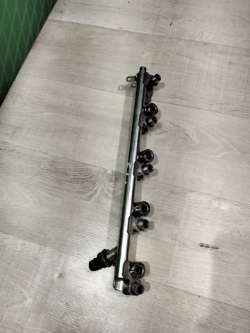 FB5E9F797AC FORD Распределитель топлива (рампа) купить в Львов