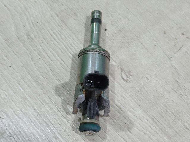 FORD K2GZ9F593A Форсунка впрыска топлива в наличии Черновцы