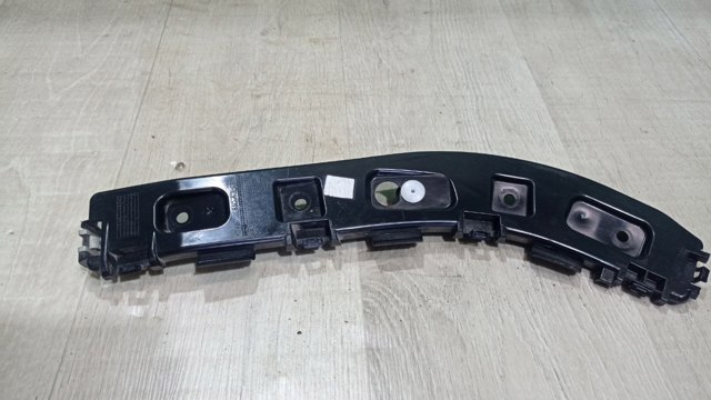 Направляющая заднего бампера, правая KT4B17E850A FORD