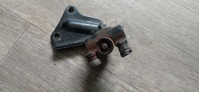 YC15V25028AE Ролик двери боковой (сдвижной) правый верхний купить Сумы