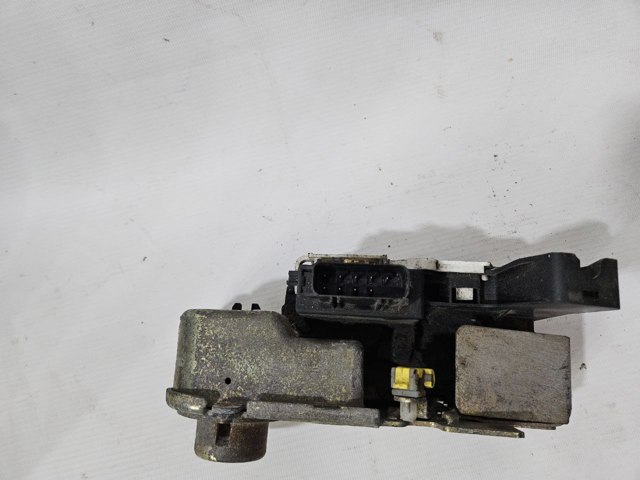 FORD YC1AV21813BL Замок двери передней левой в наличии Ирпень