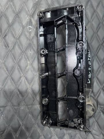 VAG 03L103469A Крышка клапанная в наличии Черновцы