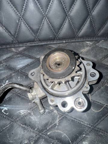 R2AA18G00 MAZDA Насос вакуумный купить в Кривой Рог