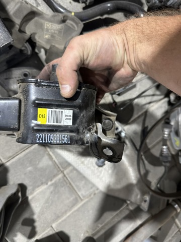 Опора КПП 21830J9000 HYUNDAI