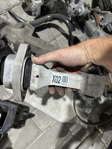 Гидроопора двигателя передняя 21950F2100 HYUNDAI