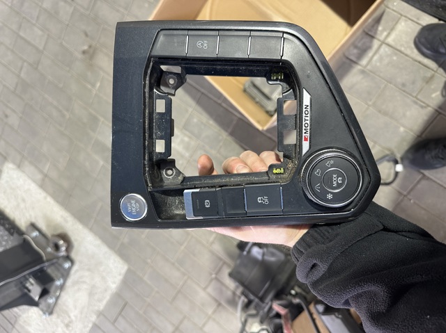 5NB9598393Q7 VAG Кнопка запуска двигателя купить в Житомир