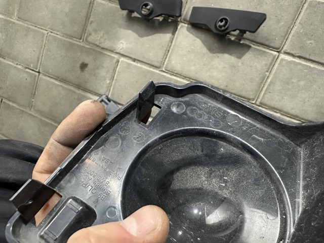 8W0807819 VAG Решетка бампера переднего внутренняя левая купить в Черкассы