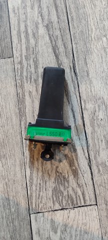 Ограничитель открывания задней двери LR061334 LAND ROVER