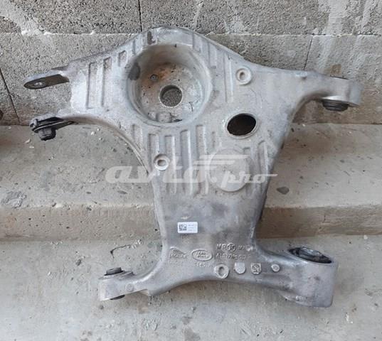 Балансир задний нижний, левый LR116285 LAND ROVER
