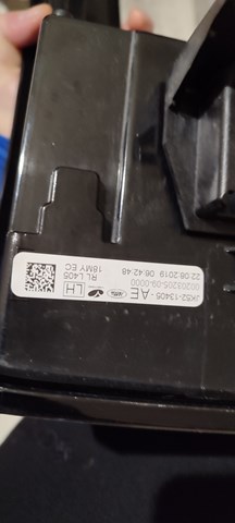 Фонарь задний левый LR135422 LAND ROVER